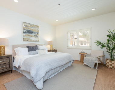 130 S Mentor Avenue - Photo Thumbnail 8