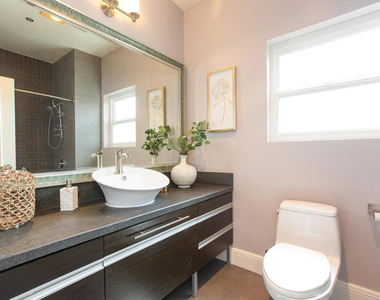 130 S Mentor Avenue - Photo Thumbnail 14