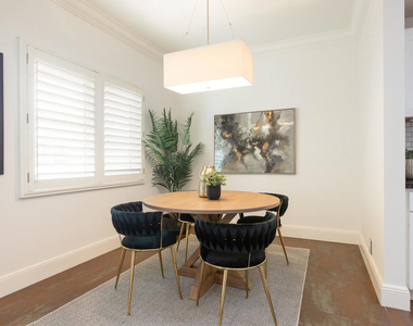 130 S Mentor Avenue - Photo Thumbnail 4