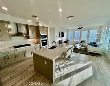 766 Doheney Way - Photo Thumbnail 3