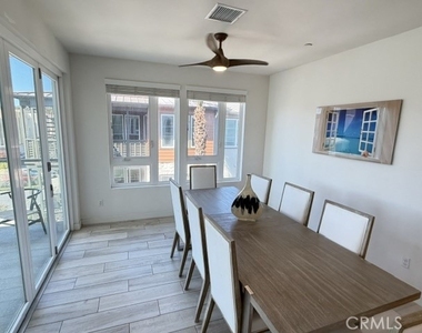 766 Doheney Way - Photo Thumbnail 6