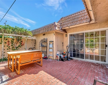 18571 Edgebrook Lane - Photo Thumbnail 27