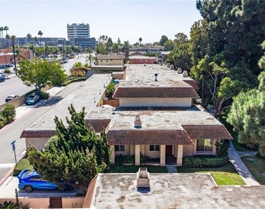 18571 Edgebrook Lane - Photo Thumbnail 40