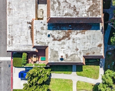 18571 Edgebrook Lane - Photo Thumbnail 42