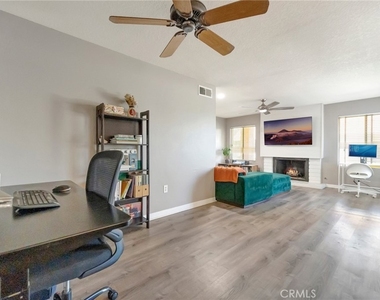 18571 Edgebrook Lane - Photo Thumbnail 7