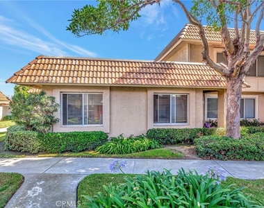 18571 Edgebrook Lane - Photo Thumbnail 32