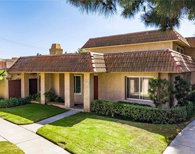 18571 Edgebrook Lane - Photo Thumbnail 49