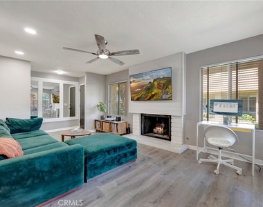 18571 Edgebrook Lane - Photo Thumbnail 2