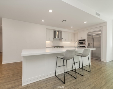 4210 Rivington - Photo Thumbnail 15