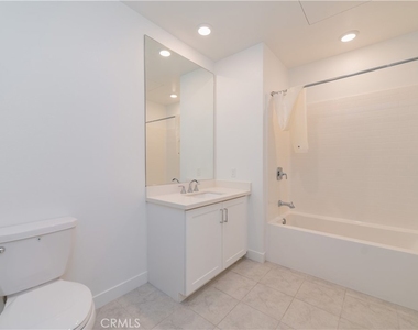 4210 Rivington - Photo Thumbnail 8