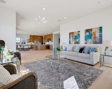 6138 Allure Drive - Photo Thumbnail 16