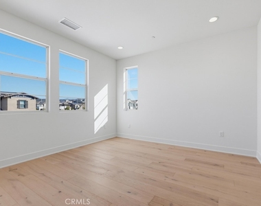 6138 Allure Drive - Photo Thumbnail 33