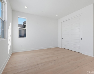6138 Allure Drive - Photo Thumbnail 34