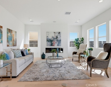6138 Allure Drive - Photo Thumbnail 14