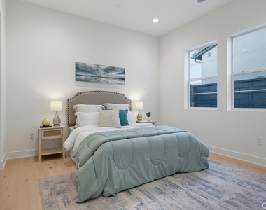 6138 Allure Drive - Photo Thumbnail 23