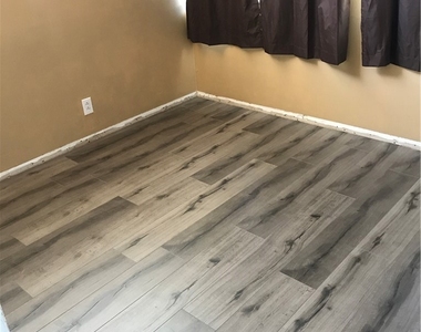 2509 E Santa Fe - Photo Thumbnail 8