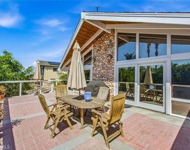 27056 Calle Juanita - Photo Thumbnail 4