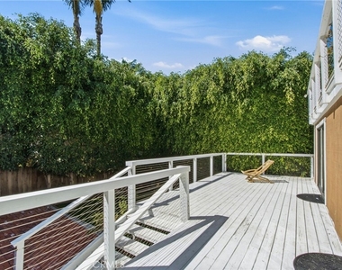 27056 Calle Juanita - Photo Thumbnail 3