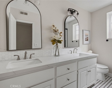 27056 Calle Juanita - Photo Thumbnail 9