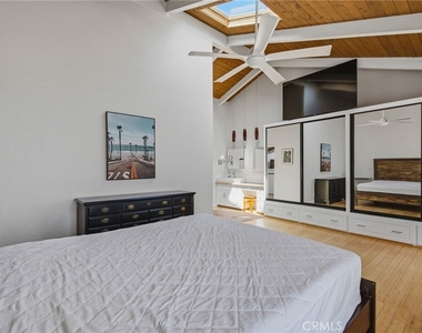 27056 Calle Juanita - Photo Thumbnail 11