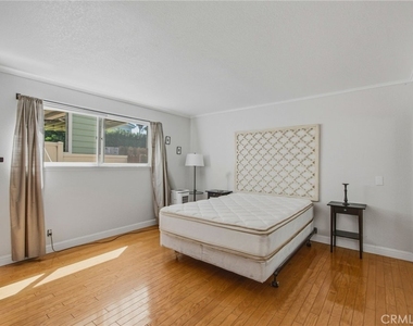 27056 Calle Juanita - Photo Thumbnail 8