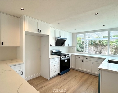 15451 Alsace Cir - Photo Thumbnail 7