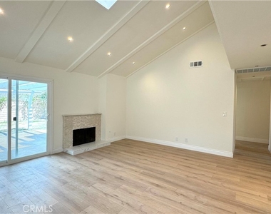 15451 Alsace Cir - Photo Thumbnail 17