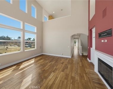 1020 California - Photo Thumbnail 12