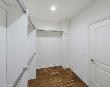 1020 California - Photo Thumbnail 6