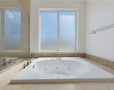1020 California - Photo Thumbnail 35