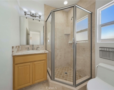 1020 California - Photo Thumbnail 8