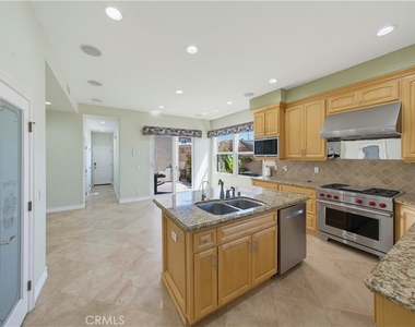 1020 California - Photo Thumbnail 30