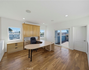 1020 California - Photo Thumbnail 2