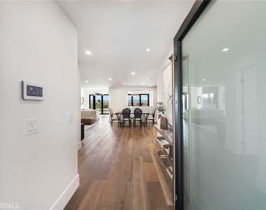 29161 Aloma - Photo Thumbnail 3