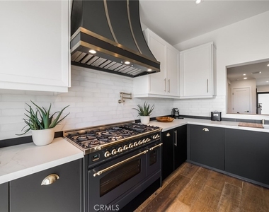 29161 Aloma - Photo Thumbnail 22