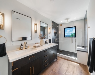 29161 Aloma - Photo Thumbnail 38