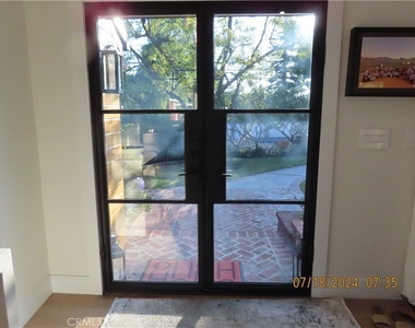 9562 Center Drive - Photo Thumbnail 2