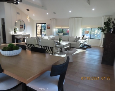 9562 Center Drive - Photo Thumbnail 9