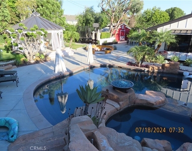 9562 Center Drive - Photo Thumbnail 26