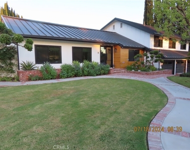9562 Center Drive - Photo Thumbnail 1