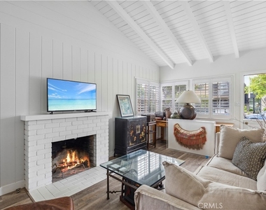 317 Iris Avenue - Photo Thumbnail 1