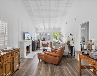 317 Iris Avenue - Photo Thumbnail 2