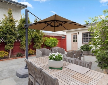 317 Iris Avenue - Photo Thumbnail 13