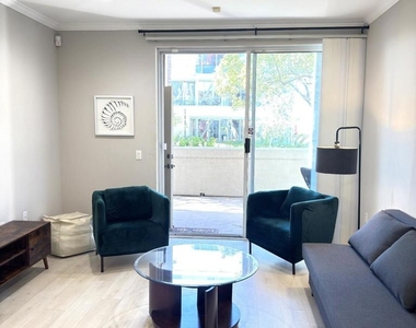9255 Regents Rd - Photo Thumbnail 2