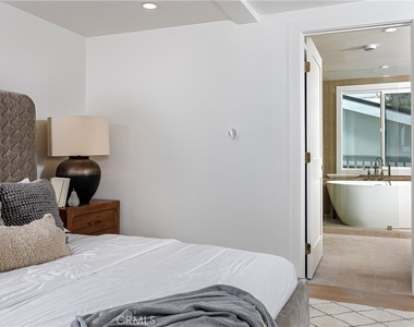 251 Highland - Photo Thumbnail 12