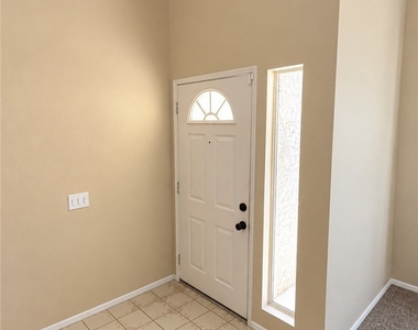 37299 Jerome Lane - Photo Thumbnail 2