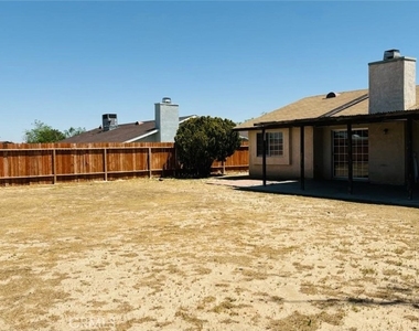 12850 Desert Creek - Photo Thumbnail 2
