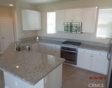 26287 Jasmine Avenue - Photo Thumbnail 14