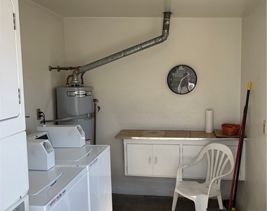 1032 Arcadia Avenue - Photo Thumbnail 7