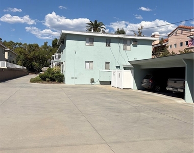 1032 Arcadia Avenue - Photo Thumbnail 8